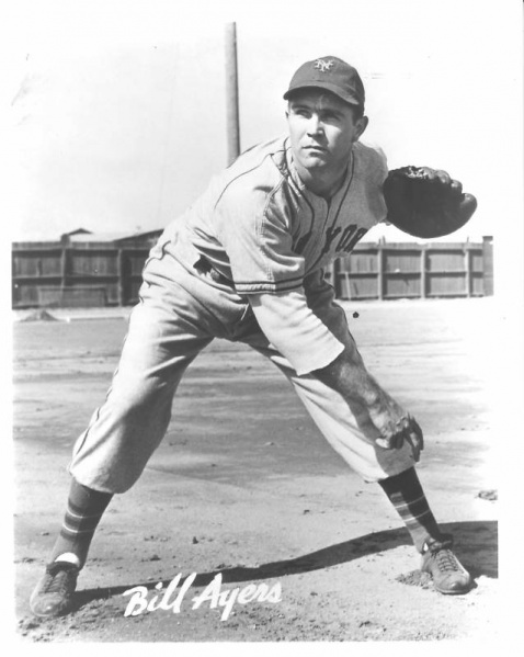 File:Bill Ayers-1947-NY Giants-GonyonJ01.jpg